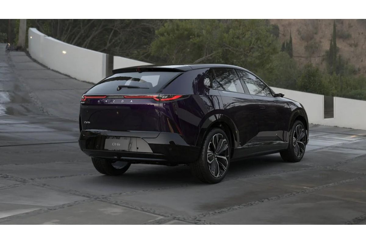 2026 Mazda CX-6e E35 Azami GR