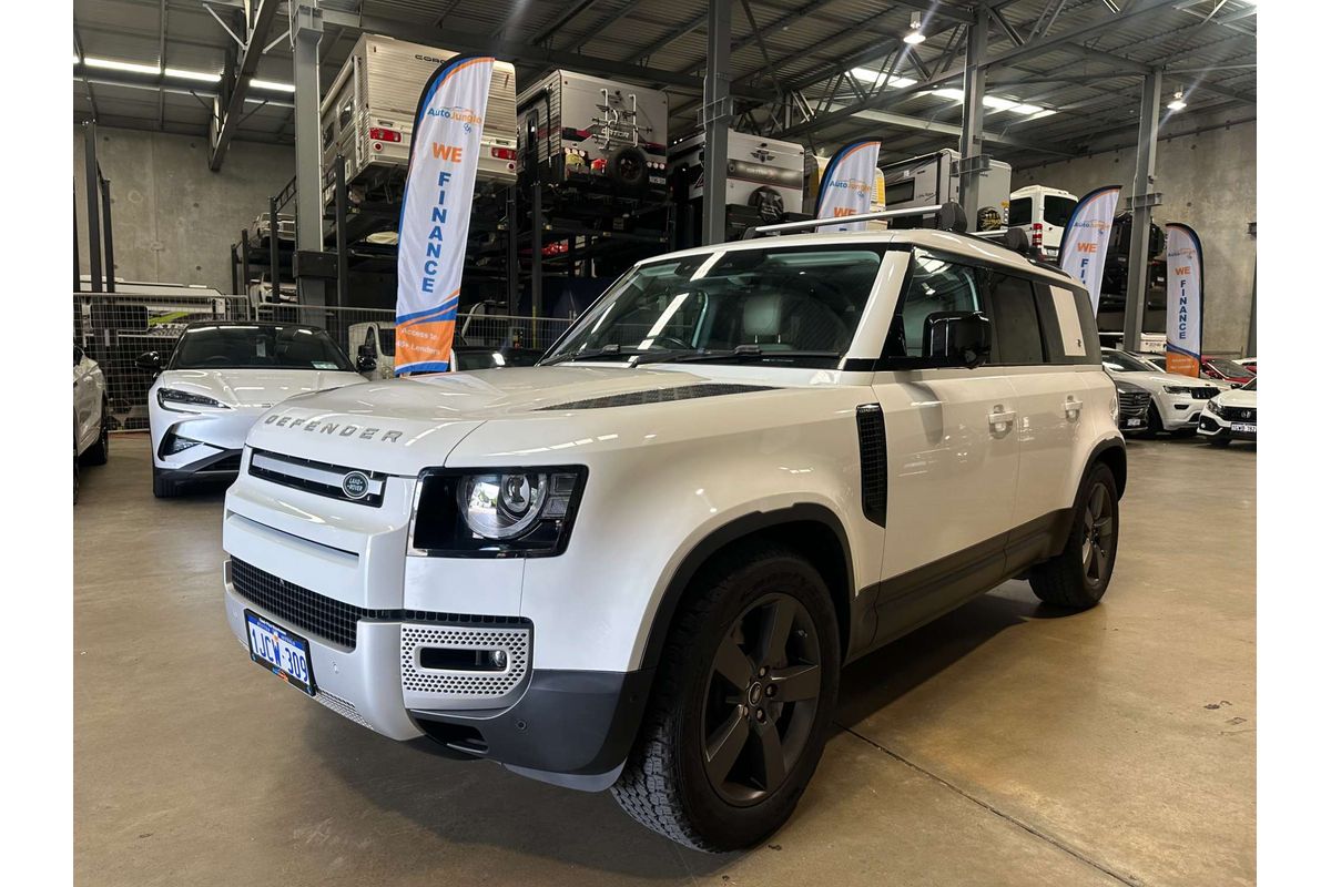 2021 Land Rover Defender 110 P400 HSE L663
