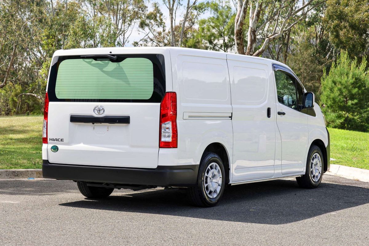 2023 Toyota Hiace GDH300R LWB image 8