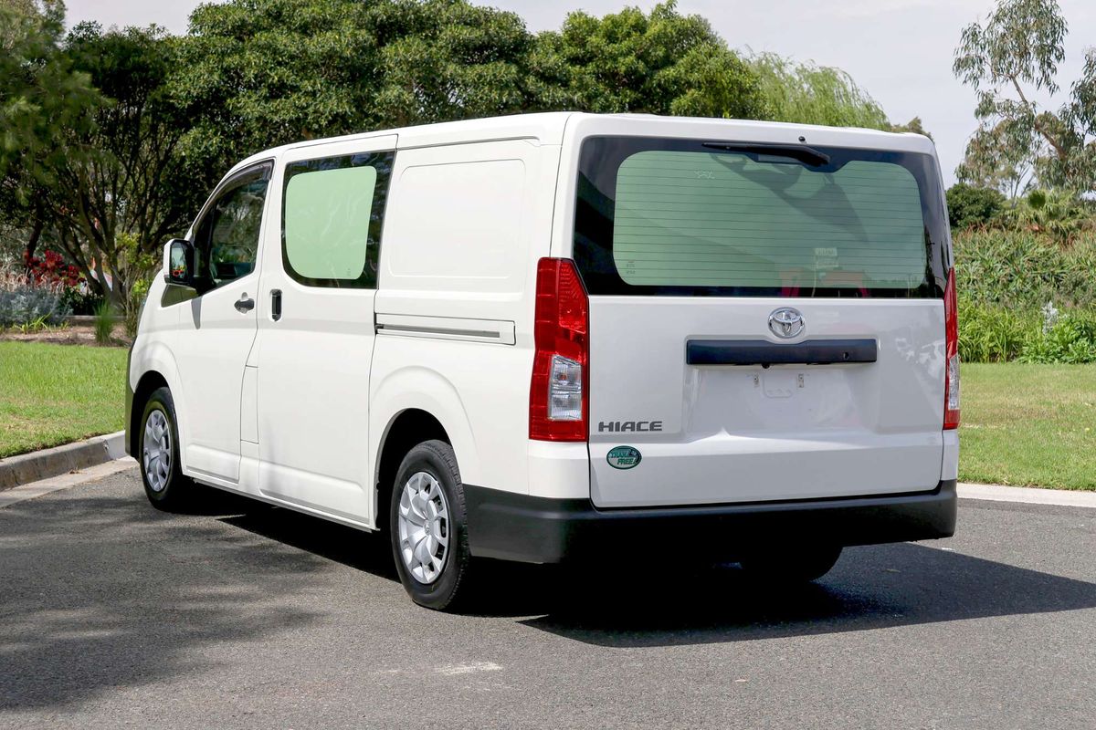 2023 Toyota Hiace GDH300R LWB image 17