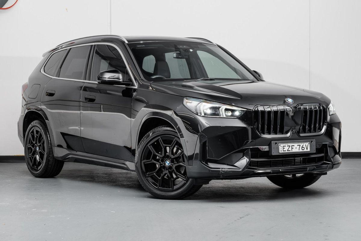 2022 BMW X1 sDrive18i U11