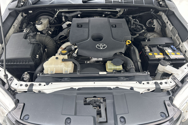 2015 Toyota Hilux Workmate GUN122R Rear Wheel Drive thumb-9