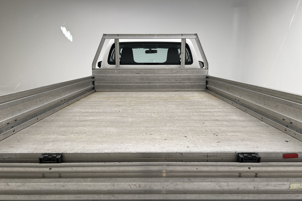 2015 Toyota Hilux Workmate GUN122R Rear Wheel Drive thumb-18