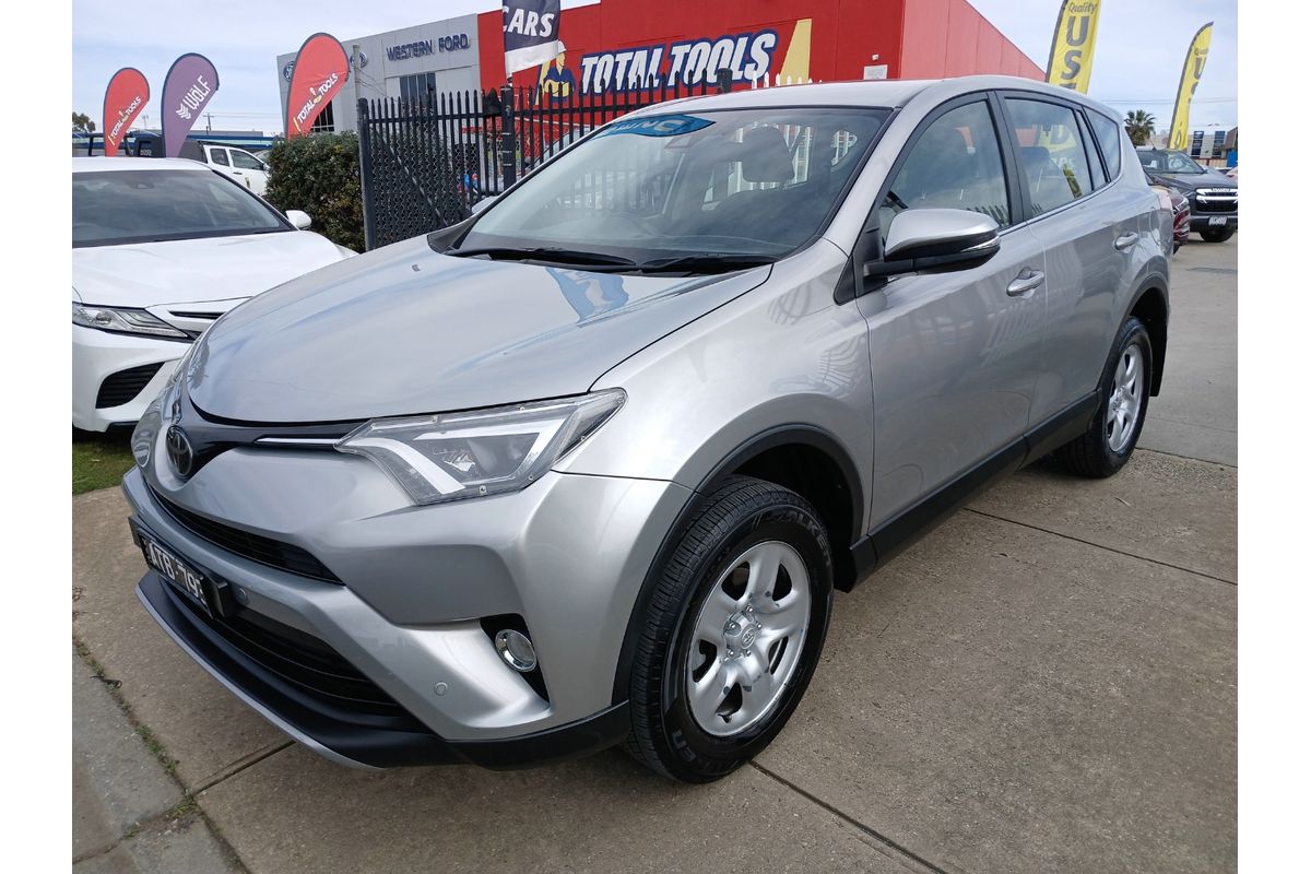 2017 Toyota RAV4 GX ZSA42R image 3