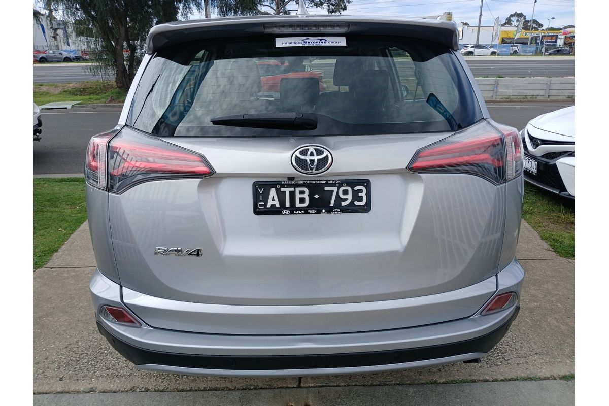 2017 Toyota RAV4 GX ZSA42R image 6