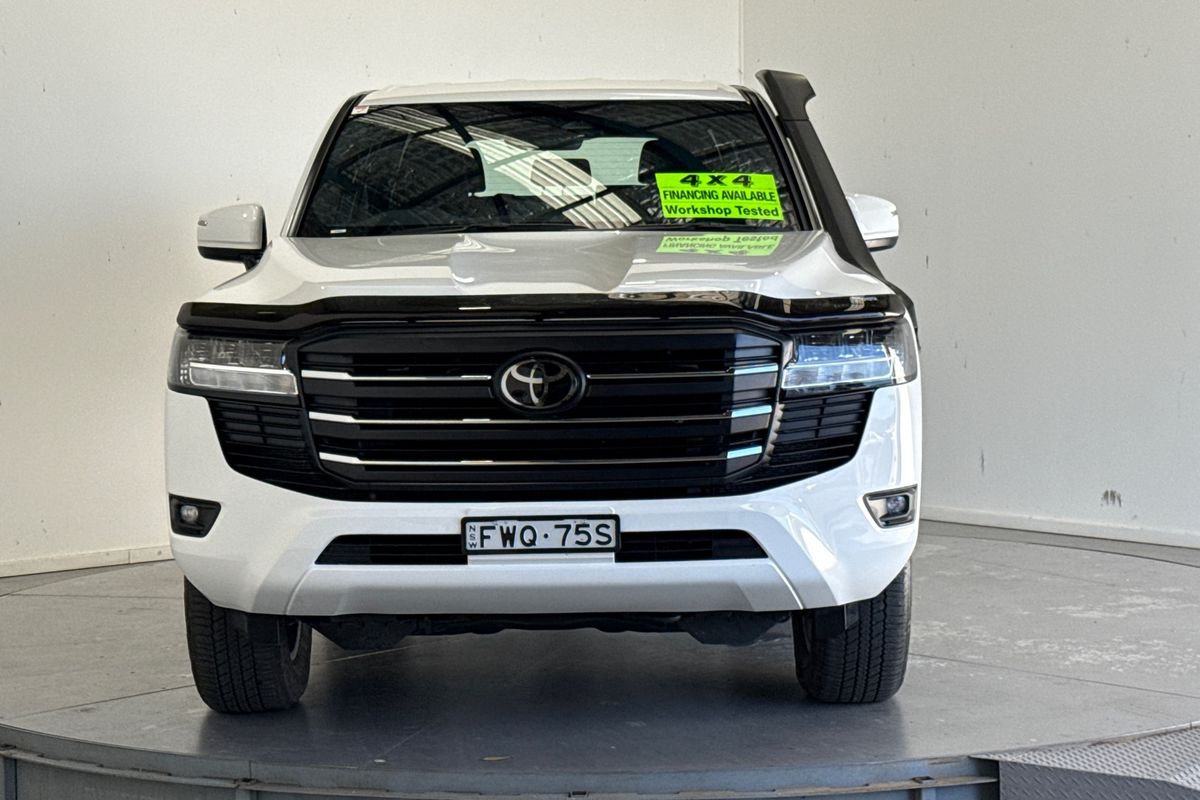 2025 Toyota Landcruiser GX FJA300R