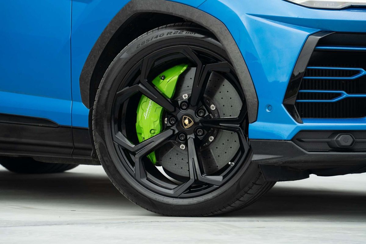 2019 Lamborghini Urus 636