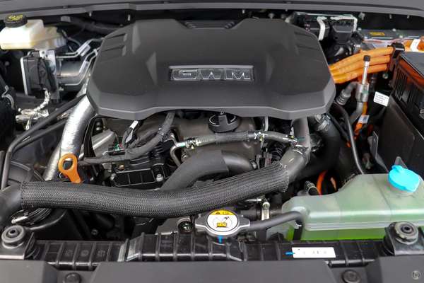 2026 GWM Tank 300 Ultra Hi4-T PHEV P01