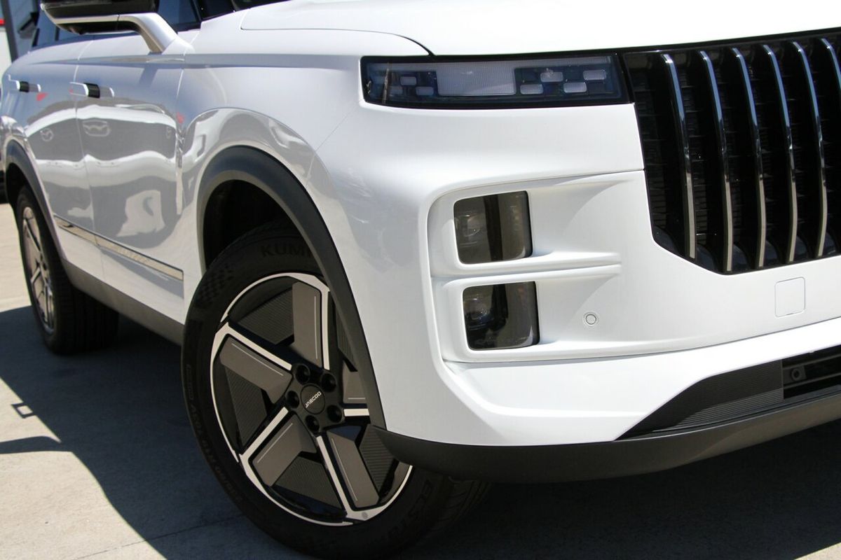 2025 OMODA JAECOO J7 SHS Track