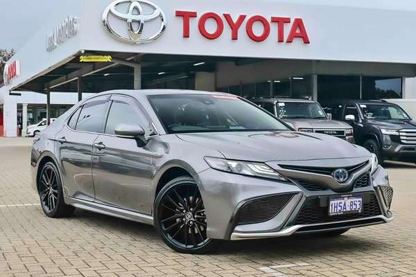 2022 Toyota Camry SX AXVH70R