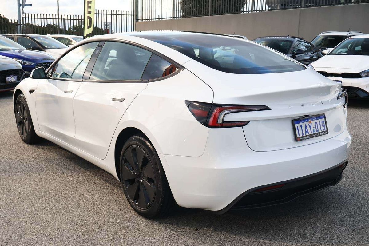 2024 Tesla Model 3 Rear-Wheel Drive