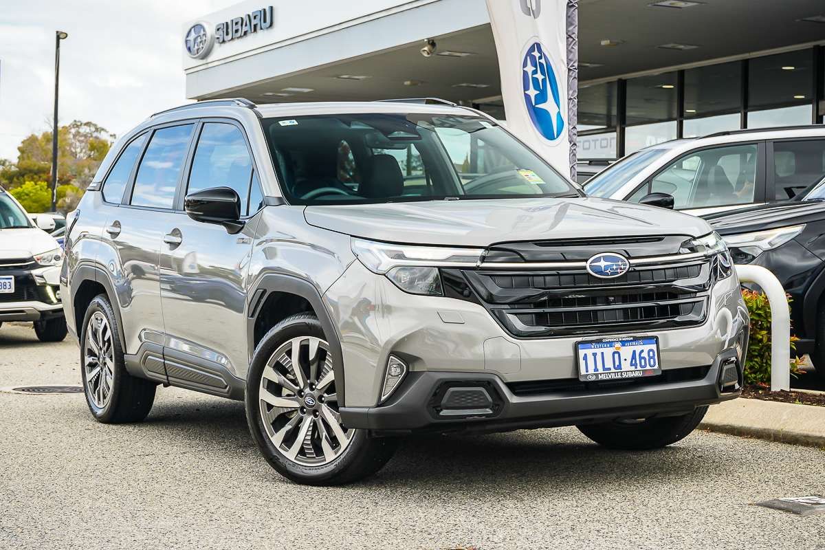 2025 Subaru Forester Hybrid Touring S6