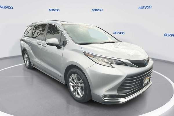 2021 Toyota SIENNA Limited
