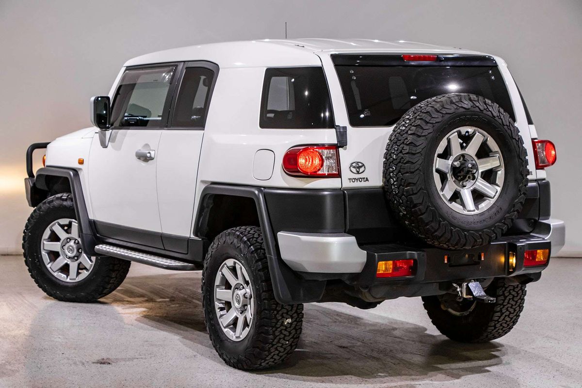 2013 Toyota FJ Cruiser GSJ15R