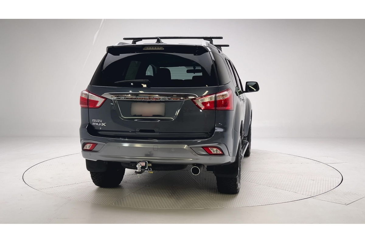 2019 Isuzu MU-X LS-T