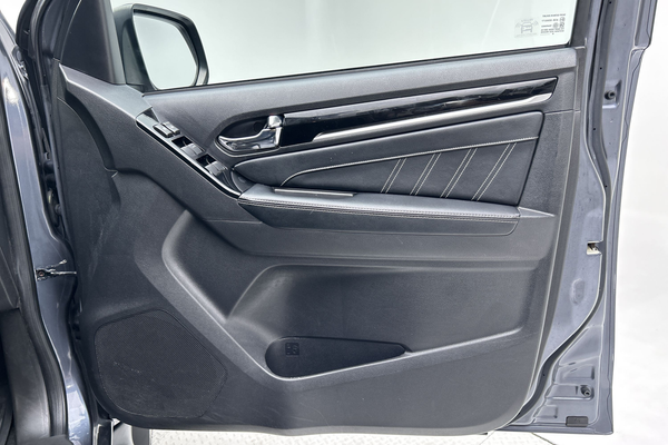 2019 Isuzu MU-X LS-T thumb-18