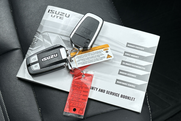 2019 Isuzu MU-X LS-T thumb-22