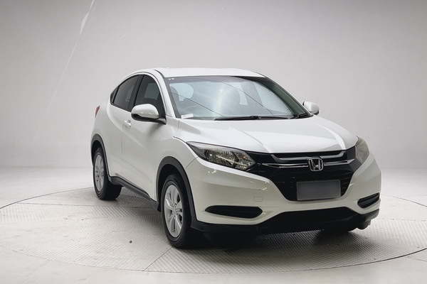 2016 Honda HR-V VTi thumb-4