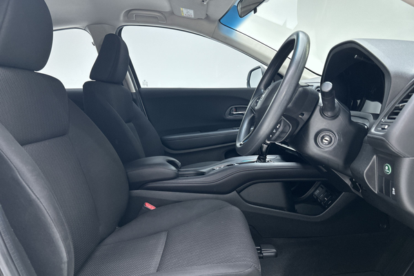 2016 Honda HR-V VTi thumb-12