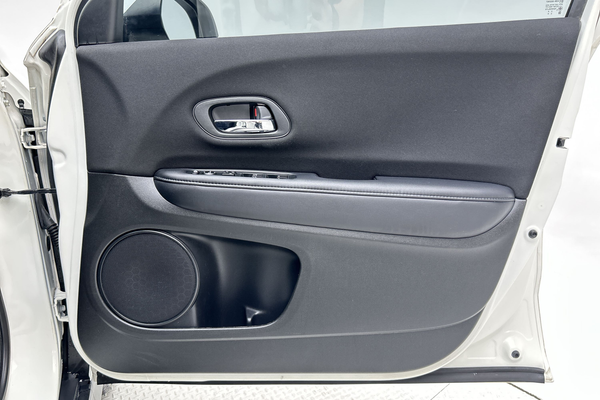 2016 Honda HR-V VTi thumb-18
