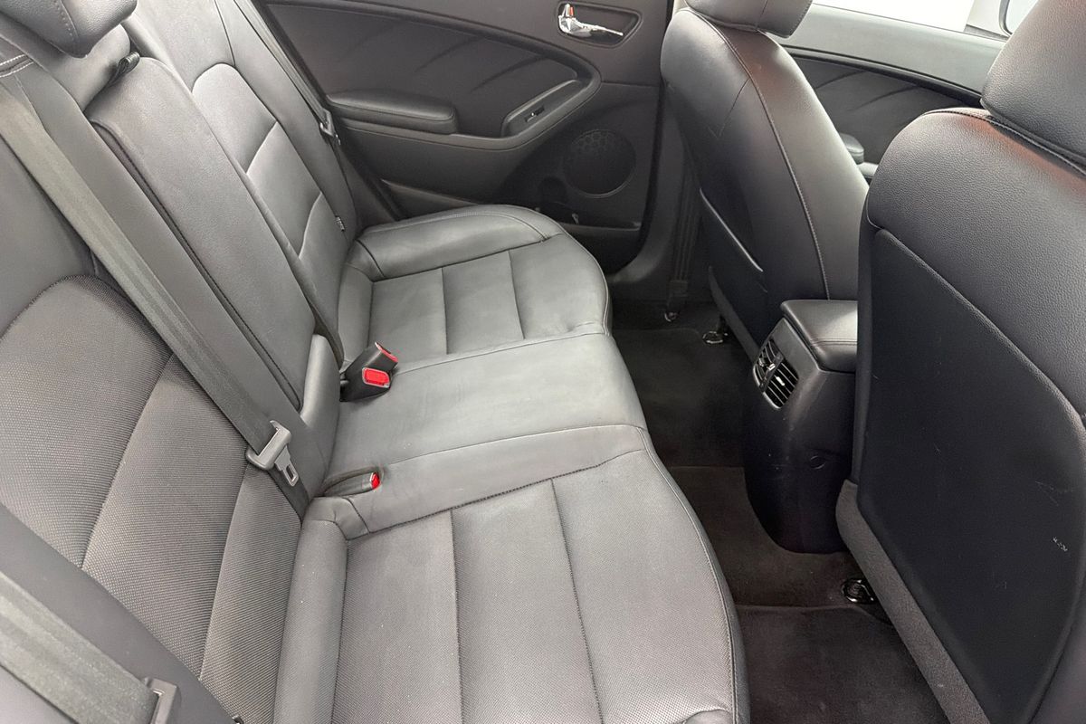 2014 Kia Cerato Si YD