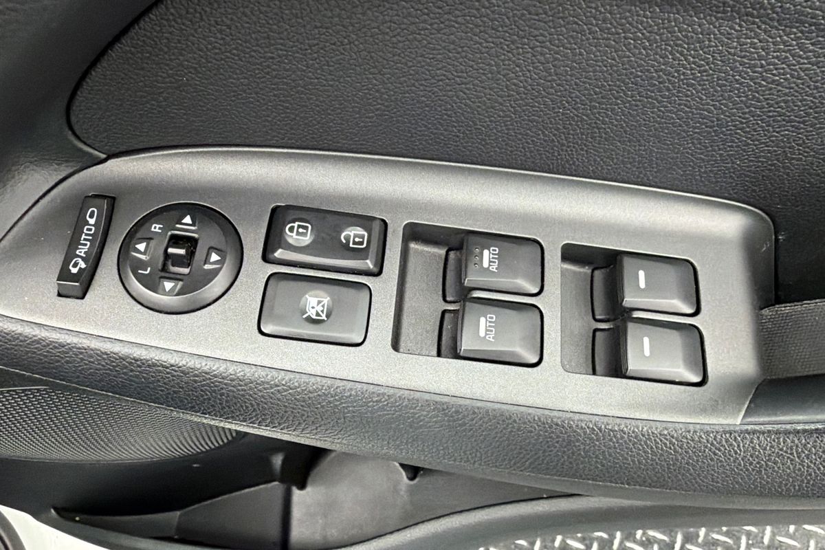 2014 Kia Cerato Si YD