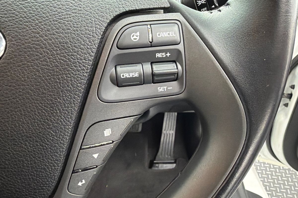 2014 Kia Cerato Si YD