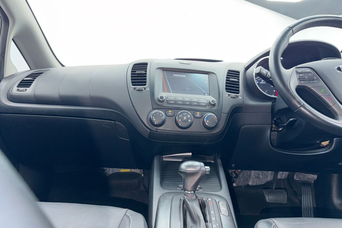 2014 Kia Cerato Si YD