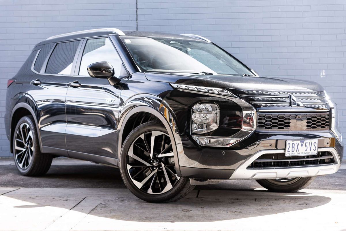 2025 Mitsubishi Outlander PHEV Aspire ZM
