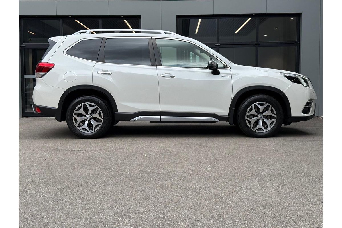 2023 Subaru Forester Hybrid L S5