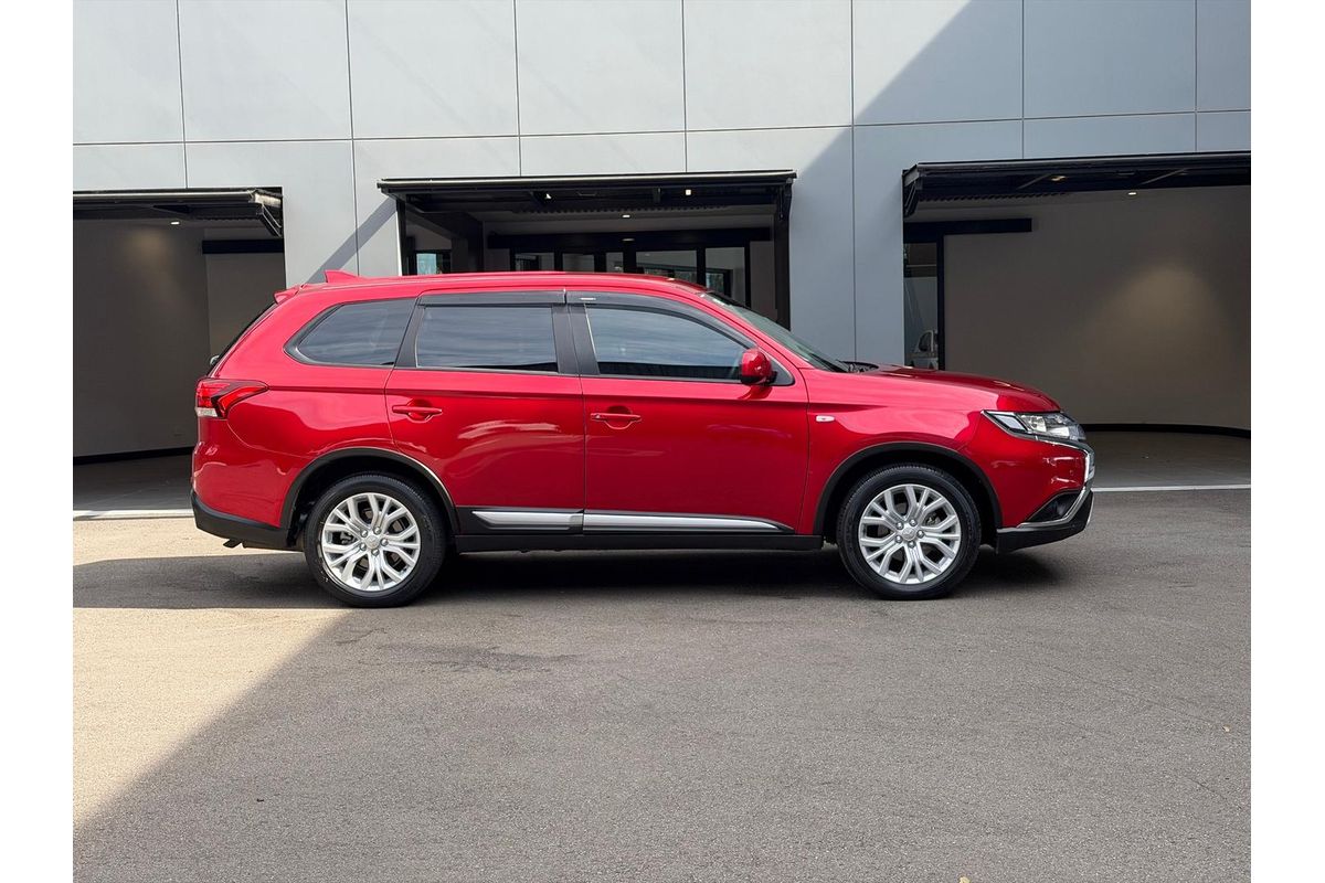 2021 Mitsubishi Outlander ES ZL