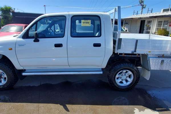 2003 Toyota Hilux (4x4) KZN165R 4X4