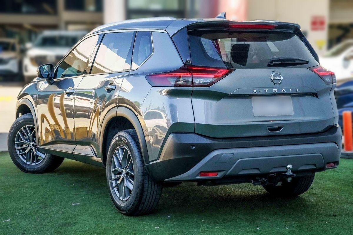 2024 Nissan X-TRAIL ST T33