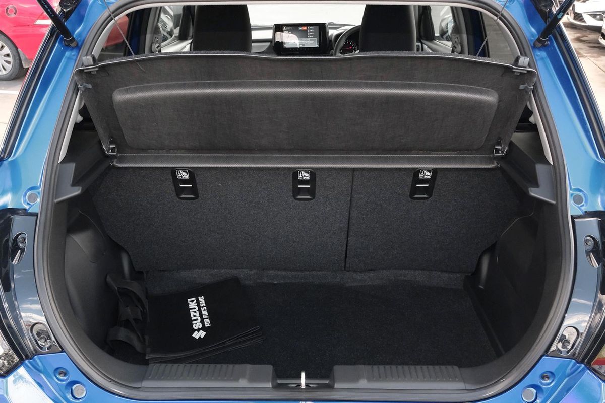 2026 Suzuki Swift Hybrid GLX UZ
