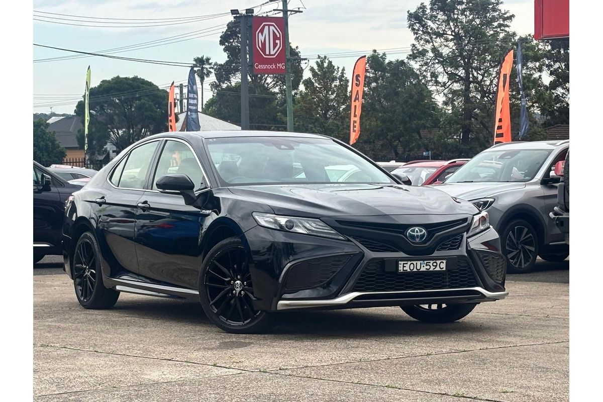 2021 Toyota Camry SX AXVH70R
