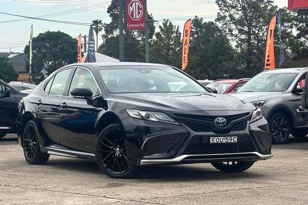 2021 Toyota Camry SX AXVH70R