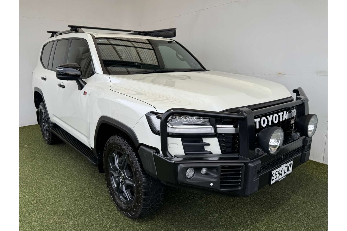 2023 Toyota Landcruiser GR Sport FJA300R