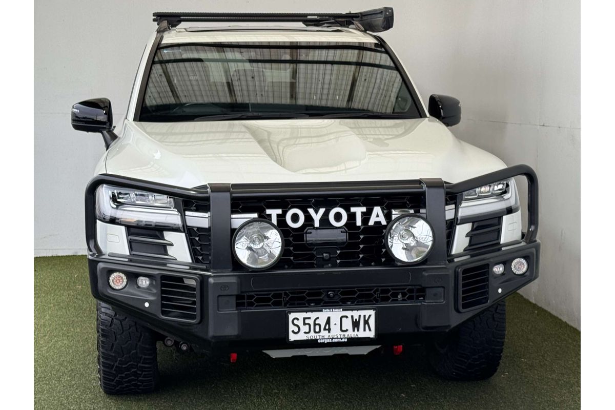 2023 Toyota Landcruiser GR Sport FJA300R