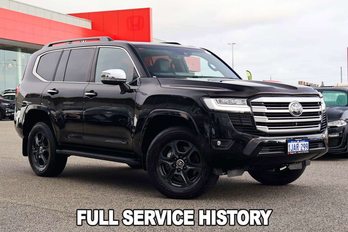 2023 Toyota Landcruiser Sahara FJA300R