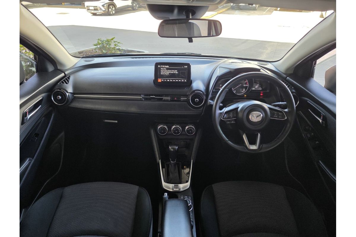 2017 Mazda 2 Genki DJ Series image 12