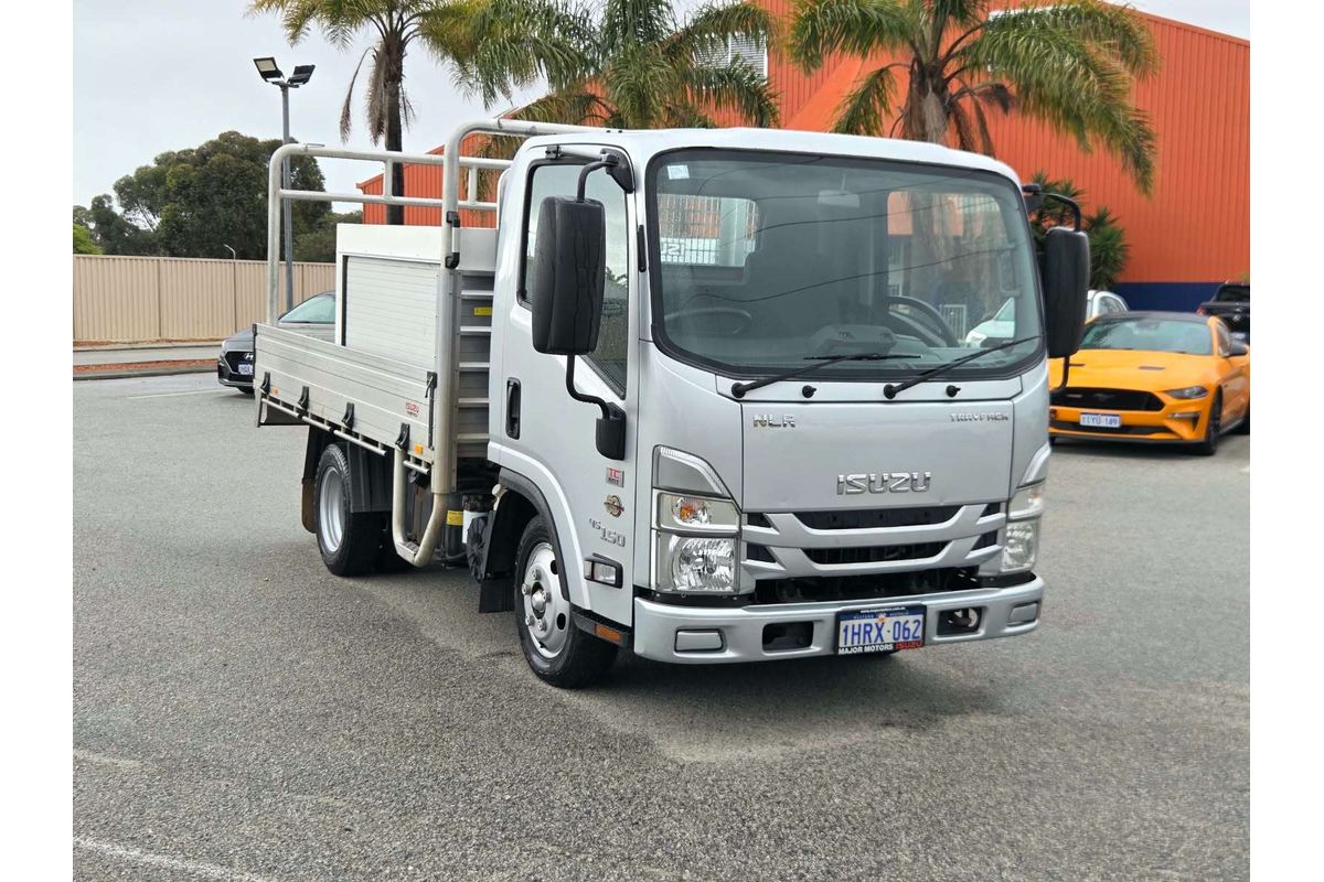2022 Isuzu N Series NNR 45-150 SWB