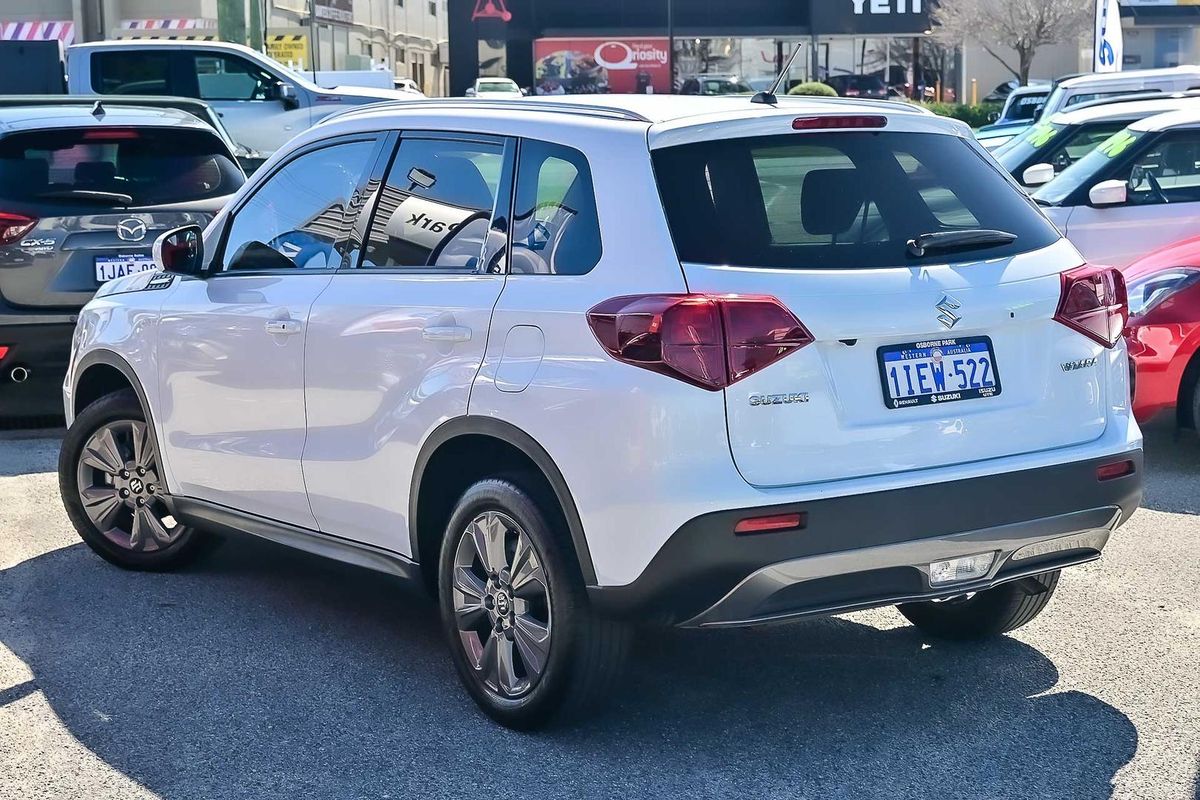 2023 Suzuki Vitara Shadow LY Series II