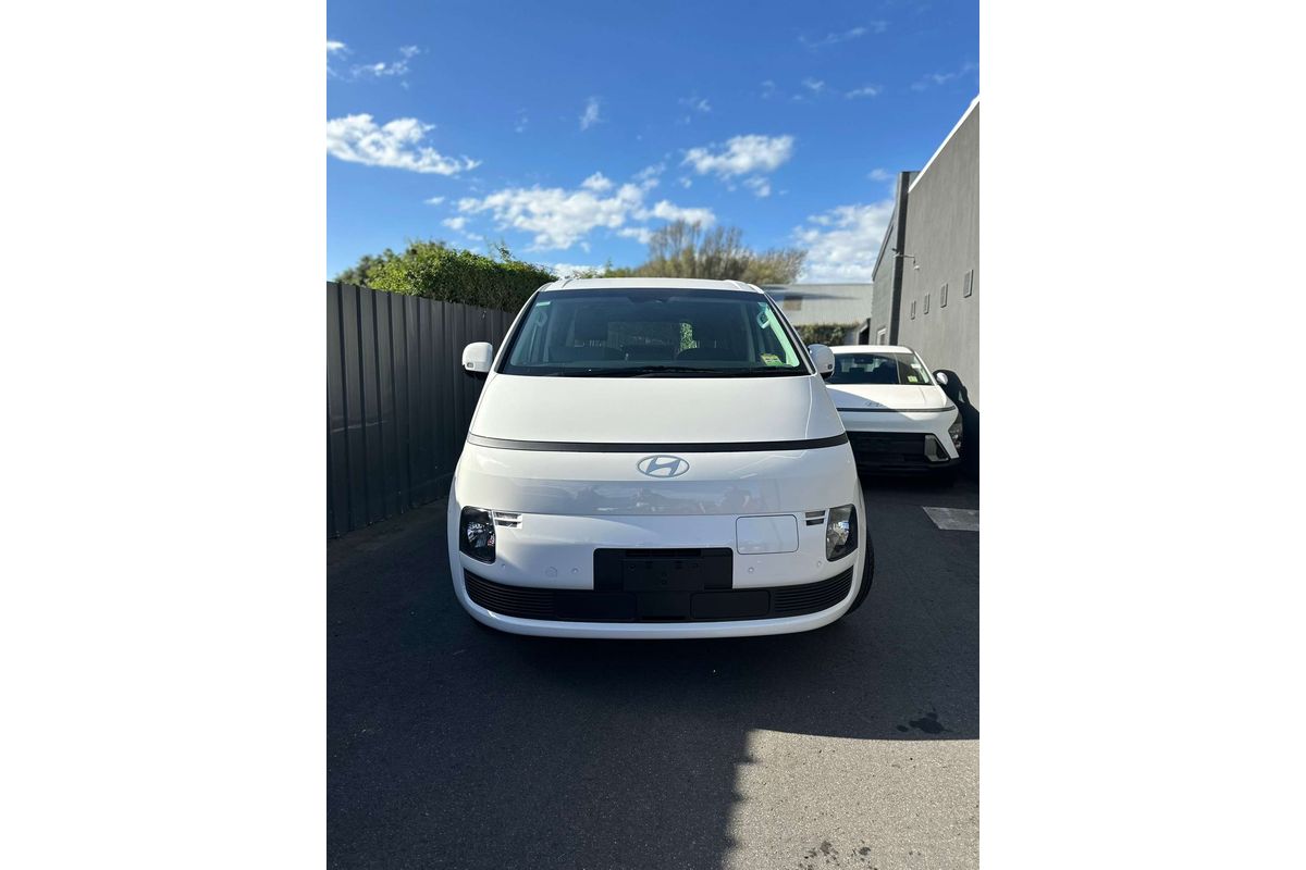 2026 Hyundai STARIA LOAD Electric US4.V4