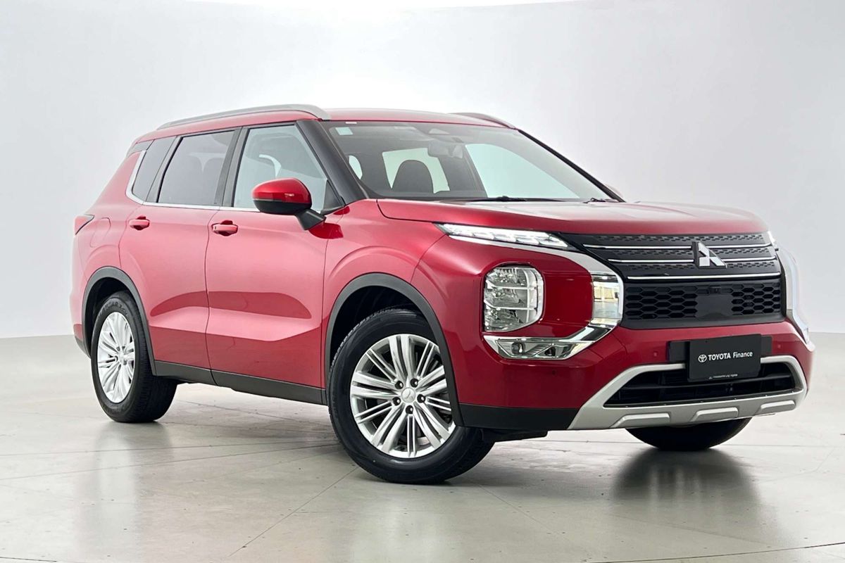 2023 Mitsubishi Outlander LS 7 SEAT (2WD) ZM2L46