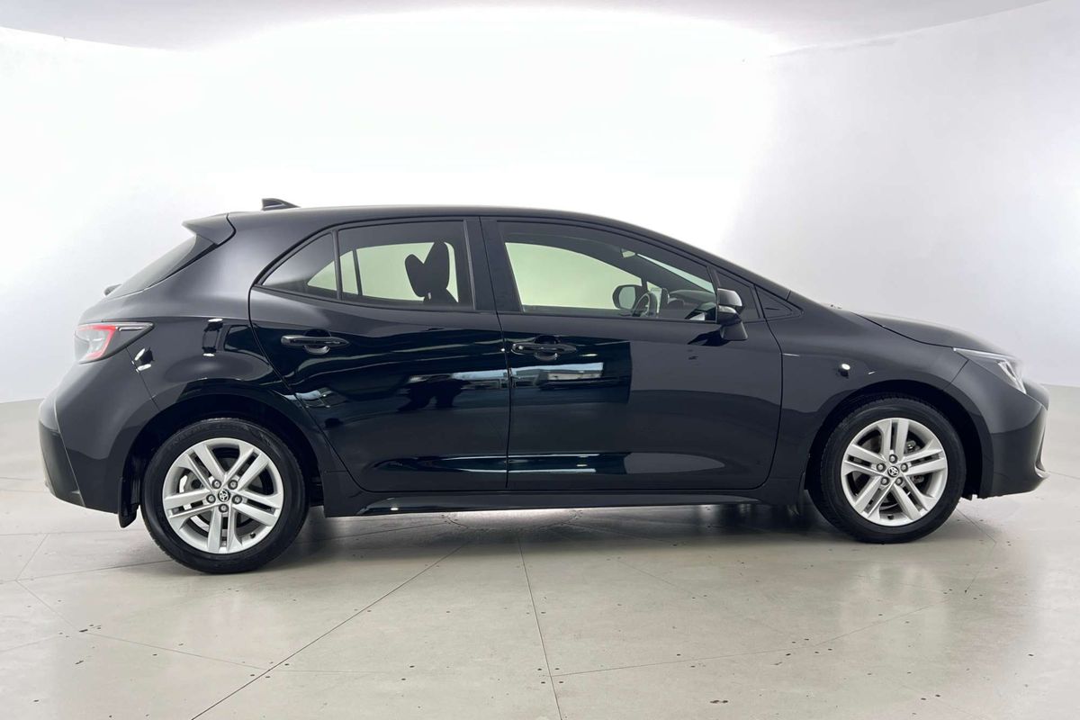 2021 Toyota Corolla Ascent Sport MZEA12R