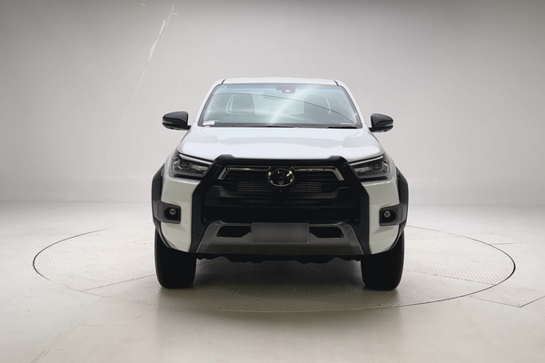2024 Toyota Hilux Rogue 48V GUN126R 4X4 thumb-2