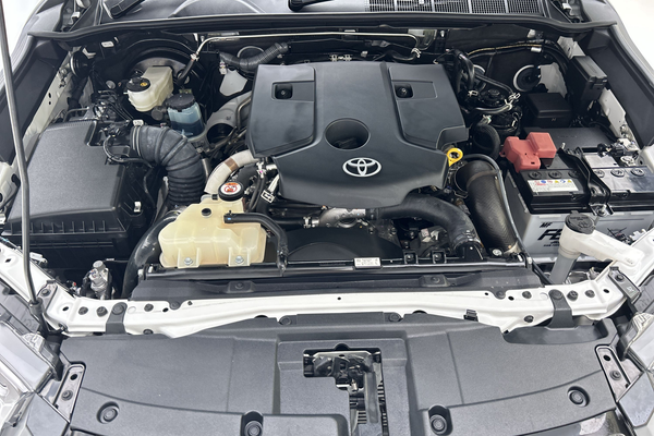 2024 Toyota Hilux Rogue 48V GUN126R 4X4 thumb-10