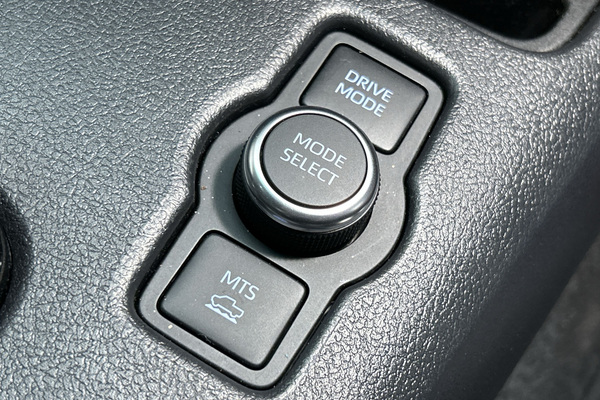 2024 Toyota Hilux Rogue 48V GUN126R 4X4 thumb-16