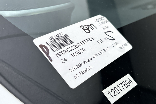 2024 Toyota Hilux Rogue 48V GUN126R 4X4 thumb-23