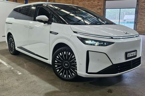 2026 XPENG X9 Standard Range